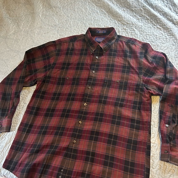 Beautiful Pendleton double pocket button-down shirt ; cranberry mauve Clean 👔 - Picture 7 of 9